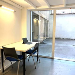 Bureau privé 6 m² 1 poste Location bureau Rue Duguesclin Lyon 69006 - photo 1